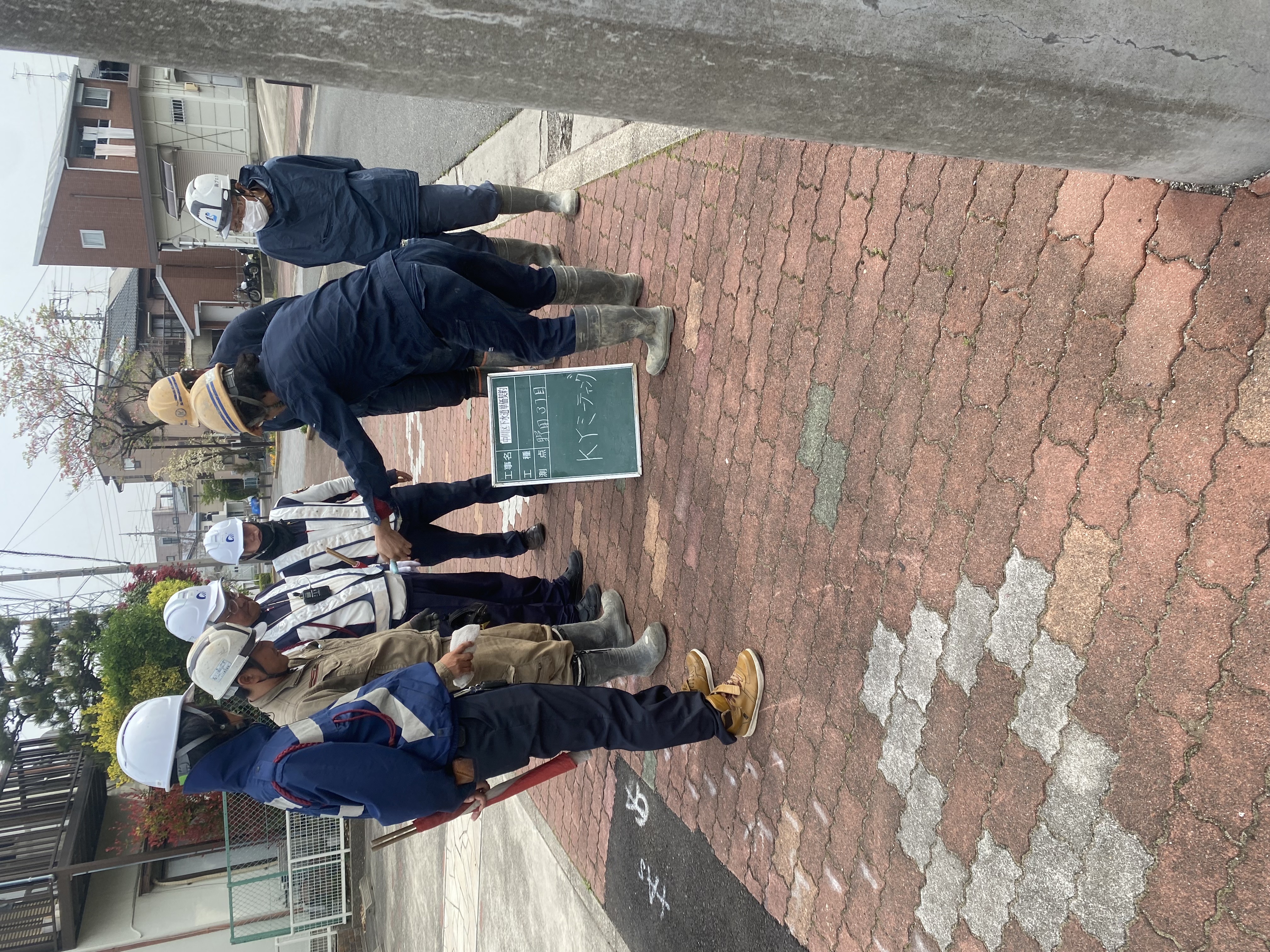 C95155F7-3090-4646-88DE-FED4BE776A8A